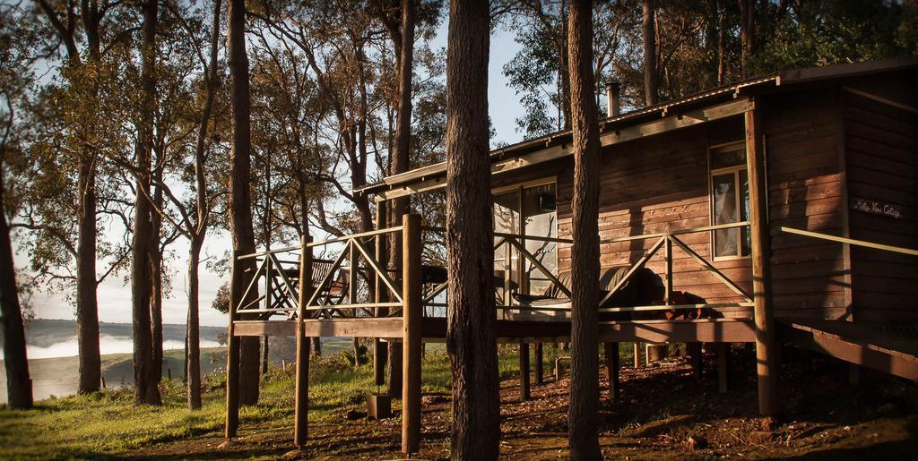 Balingup Heights Hilltop Forest Cottages Стая снимка
