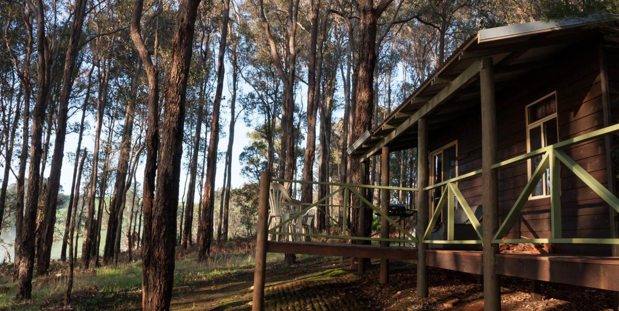 Balingup Heights Hilltop Forest Cottages Екстериор снимка