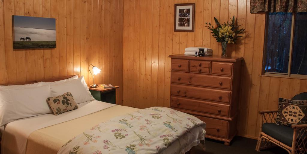 Balingup Heights Hilltop Forest Cottages Стая снимка