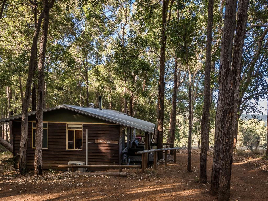 Balingup Heights Hilltop Forest Cottages Екстериор снимка