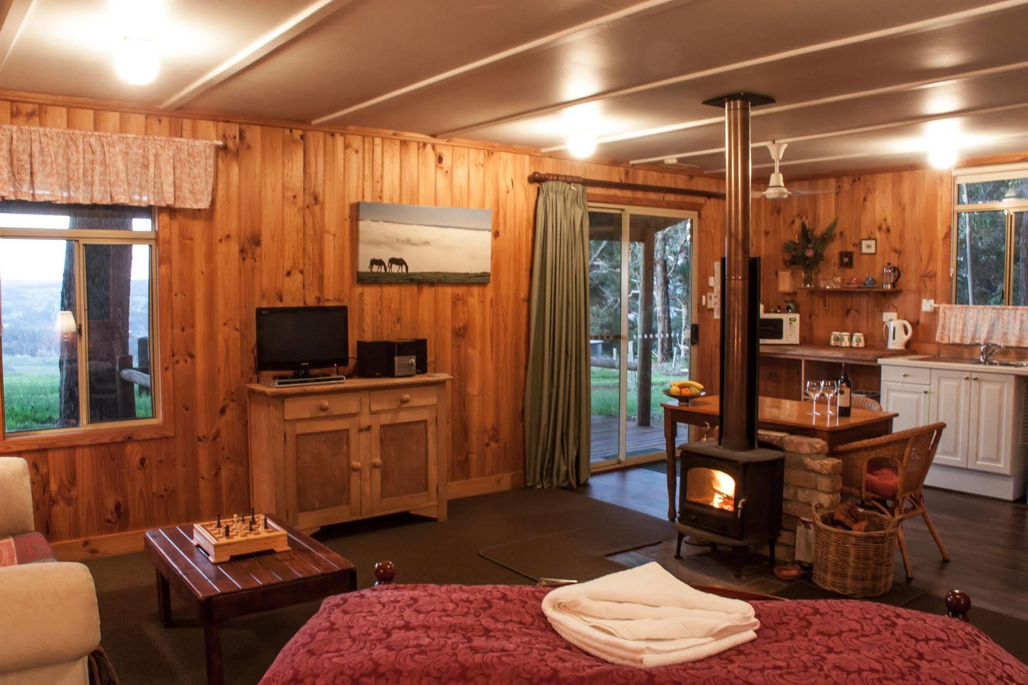 Balingup Heights Hilltop Forest Cottages Екстериор снимка