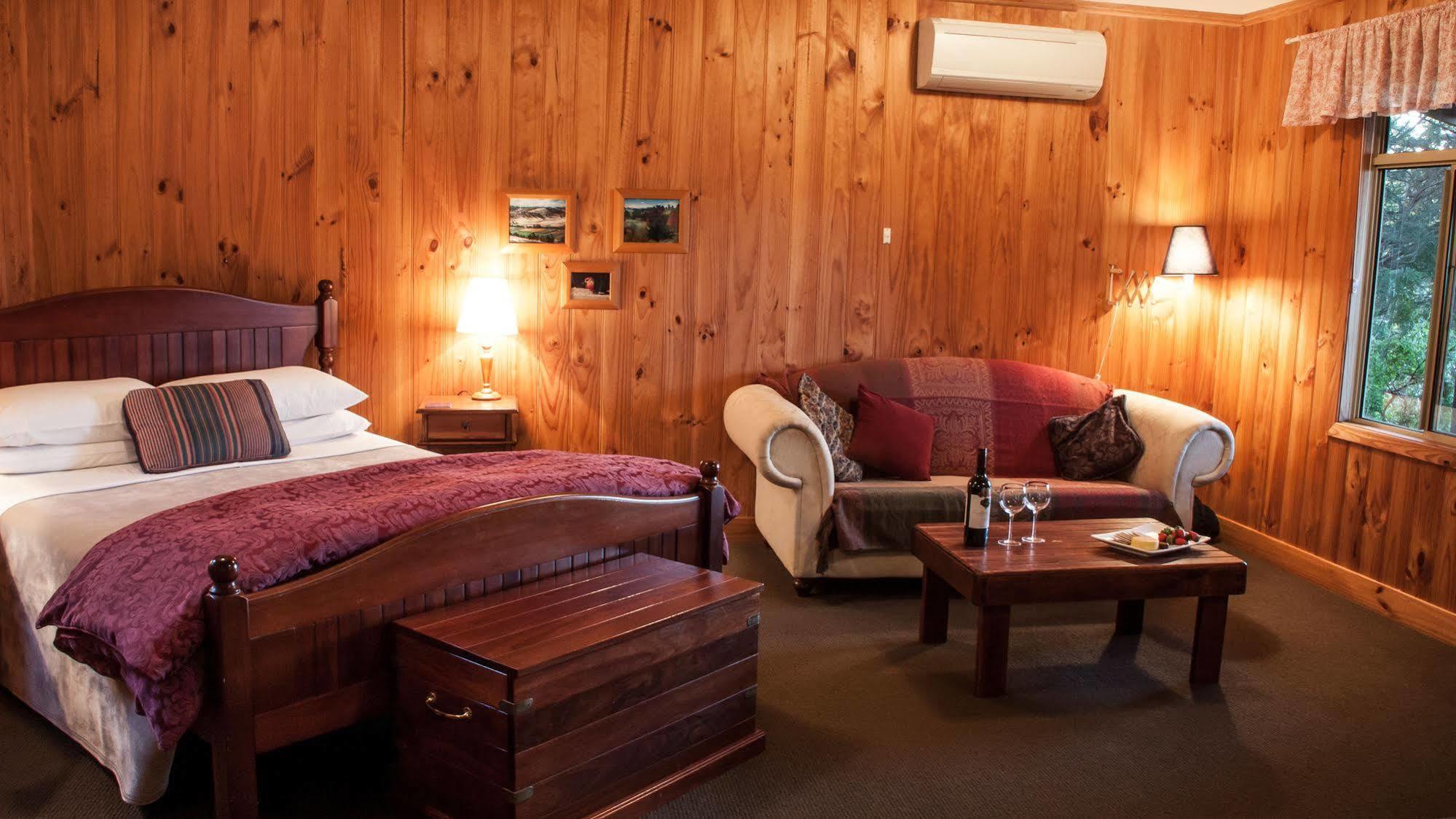 Balingup Heights Hilltop Forest Cottages Екстериор снимка