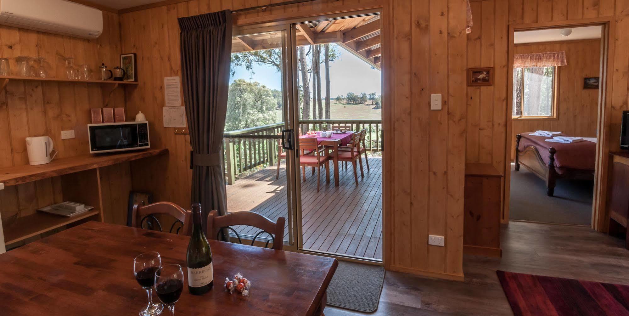 Balingup Heights Hilltop Forest Cottages Екстериор снимка